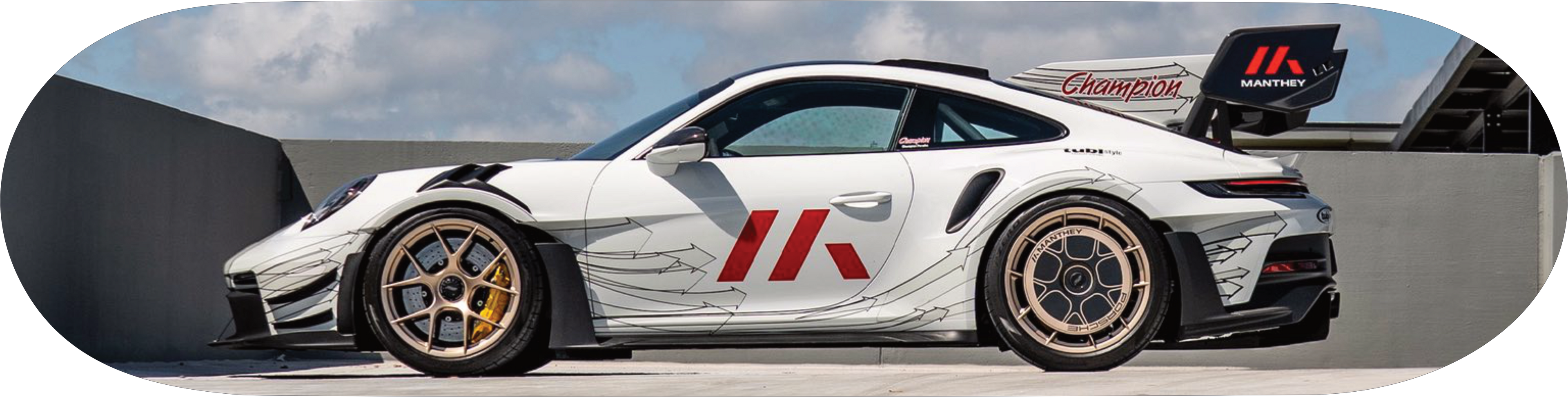 PORSCHE GT3RS Manthey custom skateboard wall art